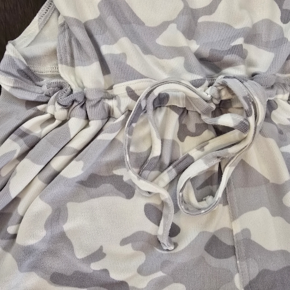 NWT Chicago White Sox Concepts Sport Women's Camo Romper Overalls Gray Large - Picture 9 of 13